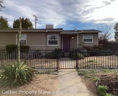 Main picture of 774 N Redding Way