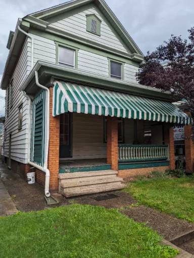 Main picture of 906 Maplewood Ave