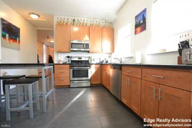 Main picture of 11 Wadsworth St