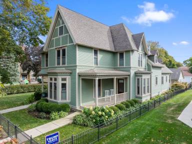 Main picture of 920 Geneva St