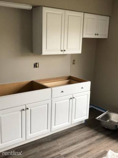 Main picture of 148 N Crest Dr