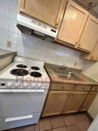 Main picture of 6548 Lansdowne Ave