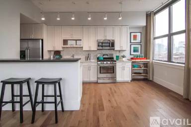 Main picture of 169 1/2 Coles St