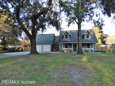 Main picture of 90 Winding Way