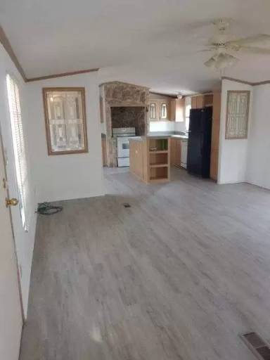 Main picture of 135 Neches Dr