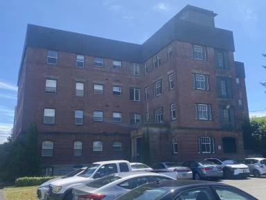 Main picture of 311 N Broadway St