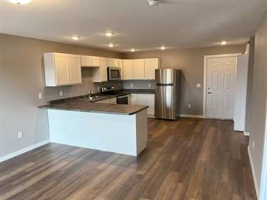 Main picture of 601 17th Ave SW