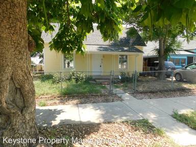 Main picture of 812 W 11th St