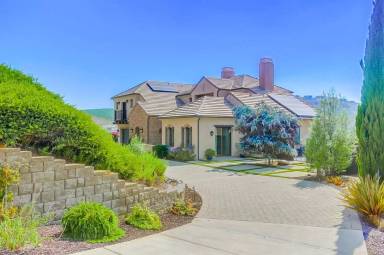 Main picture of 919 Pearl Dr