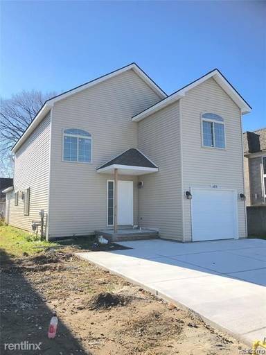 Main picture of 6018 E 14 Mile Rd