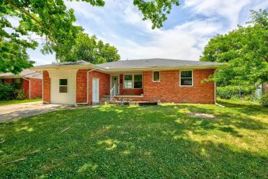 Main picture of 1219 Kansas St