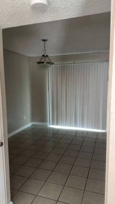 Main picture of 1441 N Jim Miller Rd