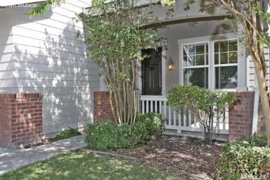 Main picture of 2035 Sherington Way