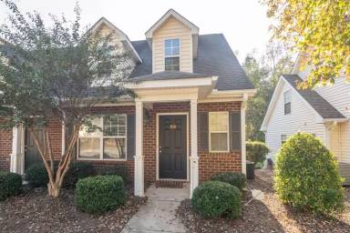 Main picture of 1325 Cedar Shoals Dr