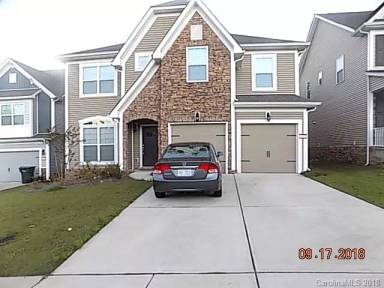 Main picture of 1361 Overlea Pl NW