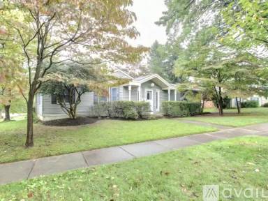 Main picture of 717 Woodburn Rd