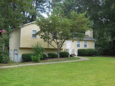 Main picture of 3075 Barrett Ct