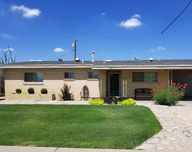 Main picture of 3305 Greenock St