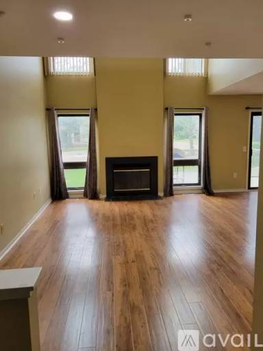 Main picture of 653 Glasgow Ct