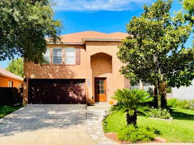 Main picture of 2127 Encanto Rdg