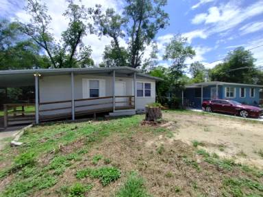 Main picture of 4838 W Virginia Ave