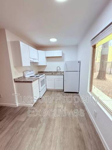 Main picture of 3810 E Monte Vista Dr