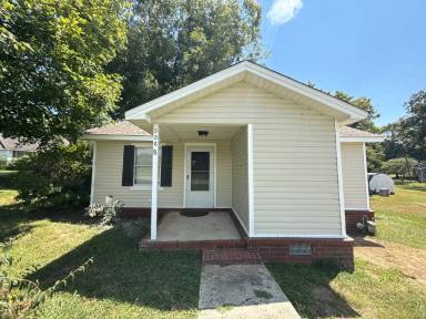 Main picture of 326 Bass St