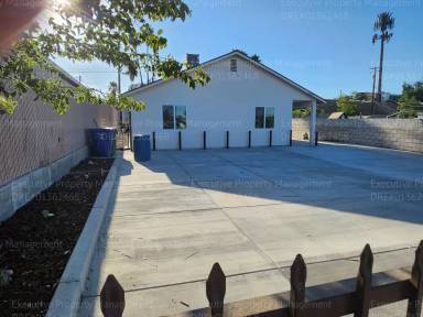 Main picture of 2319 Gurley St
