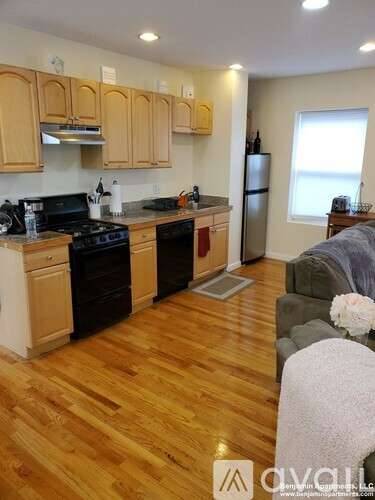 Main picture of 28 Fleet St