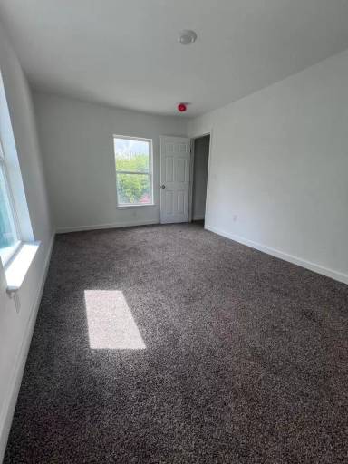 Main picture of 224 W Pyron Ave
