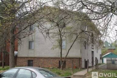 Main picture of 1291 Forsythe Ave