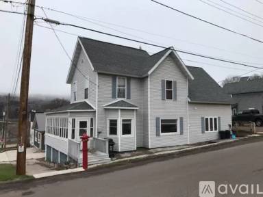 Main picture of 210 W Houghton Ave
