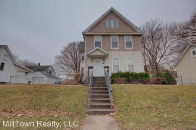 Main picture of 1411 W 17th St