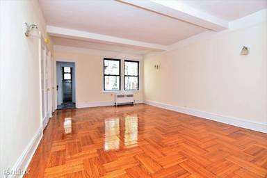 Main picture of 237 E 20th St