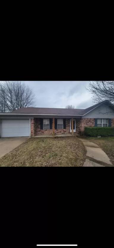 Main picture of 126 Field Crest Dr