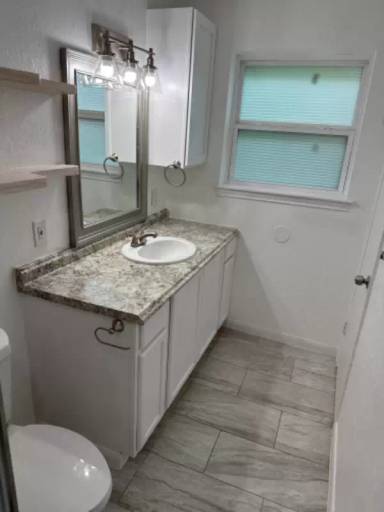 Main picture of 6115 Standing Oaks St