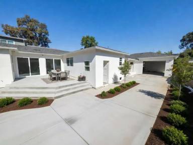 Main picture of 1573 Slack St