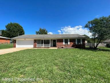 Main picture of 3110 N Sassafras Hill Rd