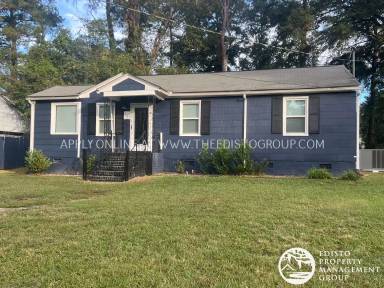 Main picture of 621 Azalea Dr