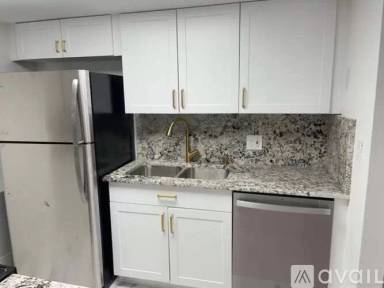 Main picture of 616 Executive Center Dr
