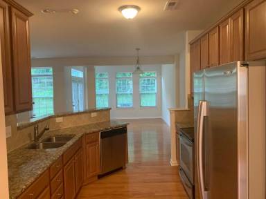 Main picture of 3308 Park South Station Blvd