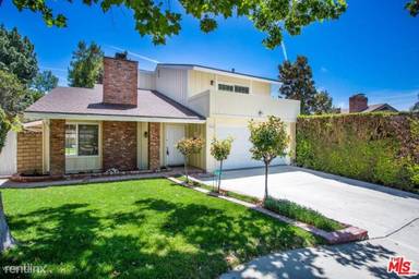 Main picture of 2100 Shady Brook Dr