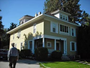 Main picture of 1420 E 16th Ave