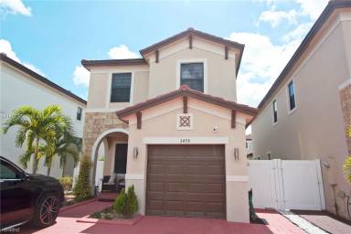 Main picture of 3478 W 110th St