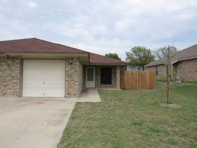 Main picture of 2609 Lucille Dr