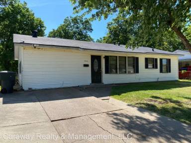Main picture of 1514 Leslie St