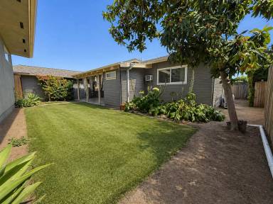 Main picture of 5434 Adams Ave