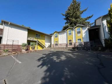 Main picture of 3911 SE Mall St