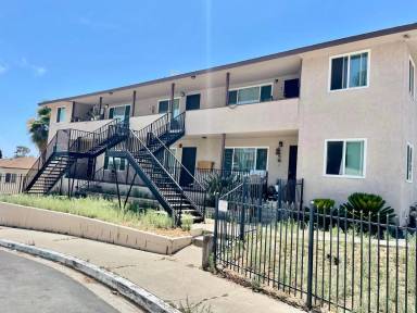 Main picture of 5450 University Ave