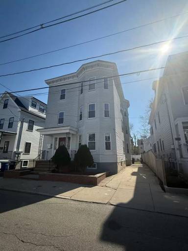 Main picture of 57 Springfield St